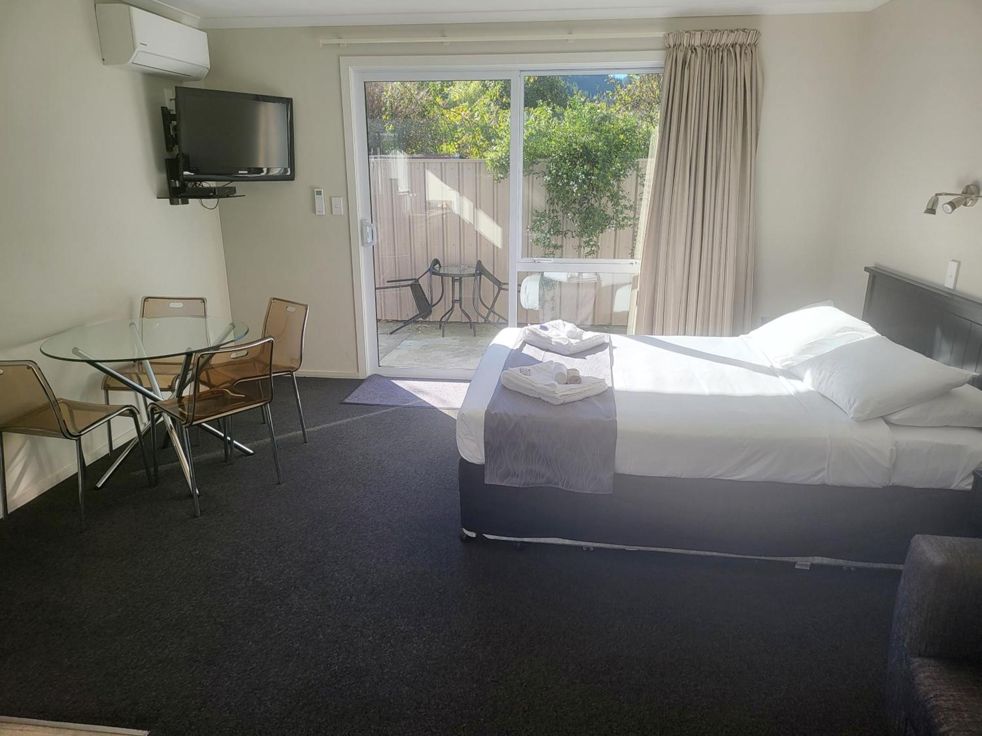 פיקטון Ferrylink Motel מראה חיצוני תמונה