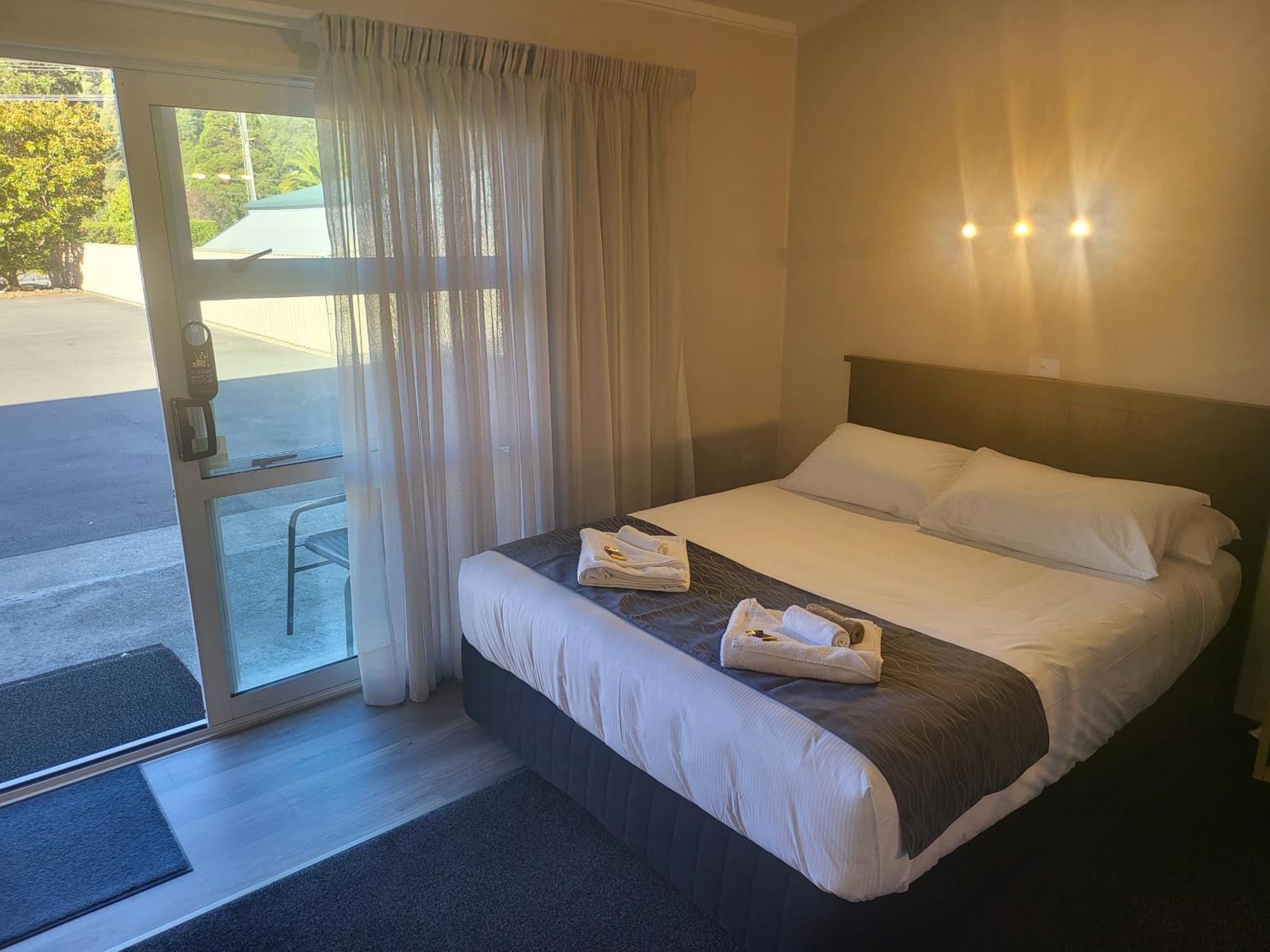 פיקטון Ferrylink Motel מראה חיצוני תמונה