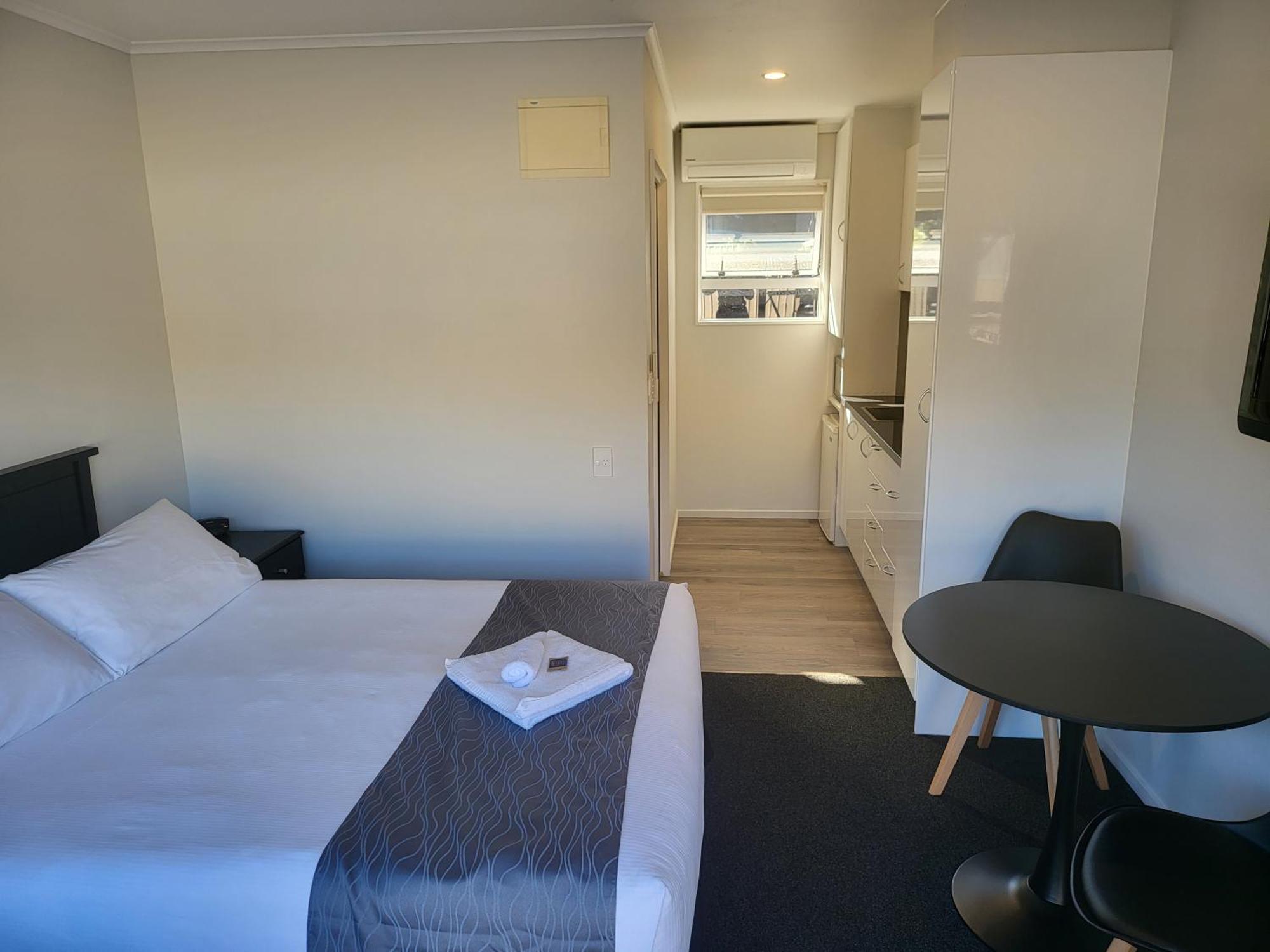 פיקטון Ferrylink Motel מראה חיצוני תמונה